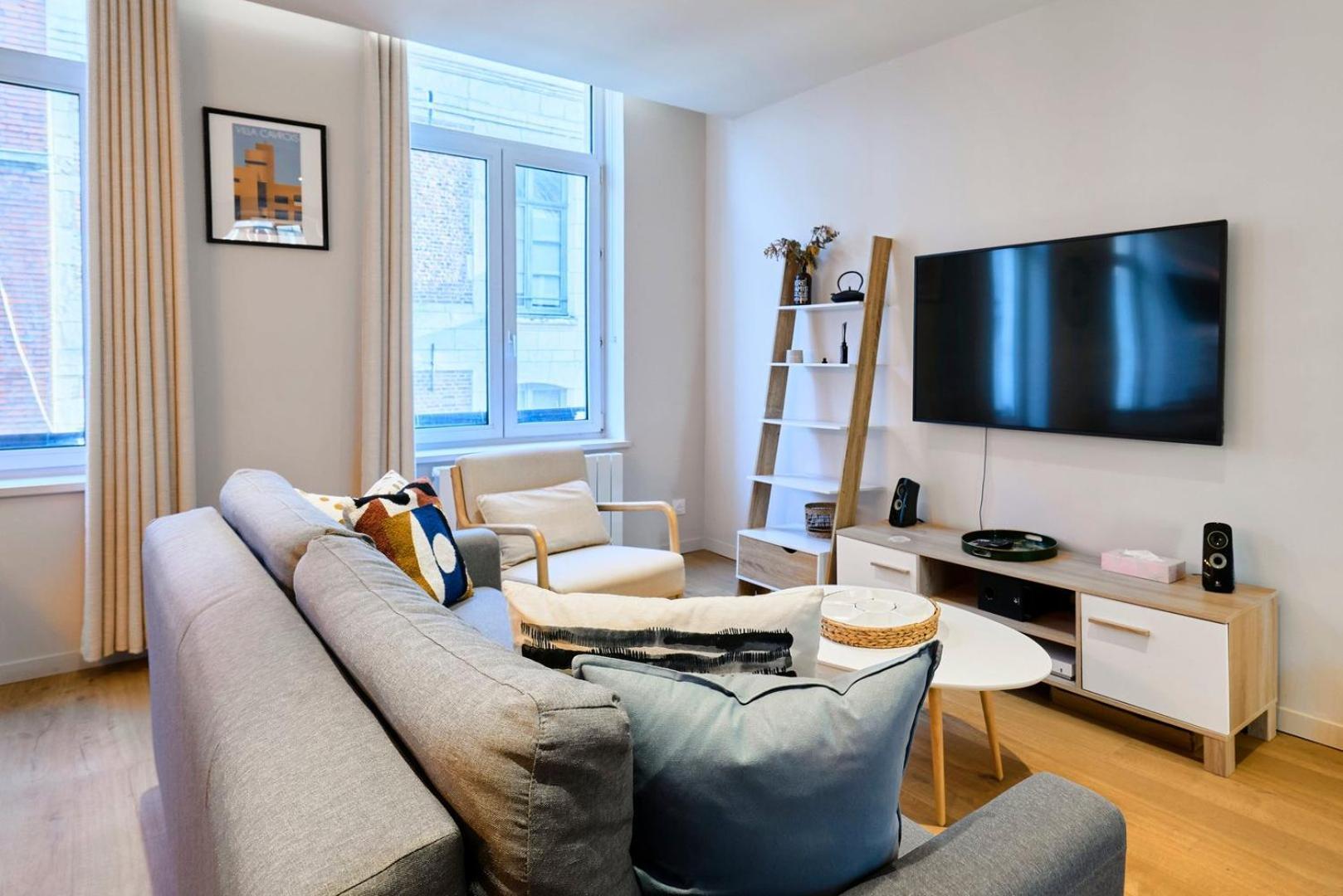 Apartment With Parking In The Heart Of Old ليل المظهر الخارجي الصورة