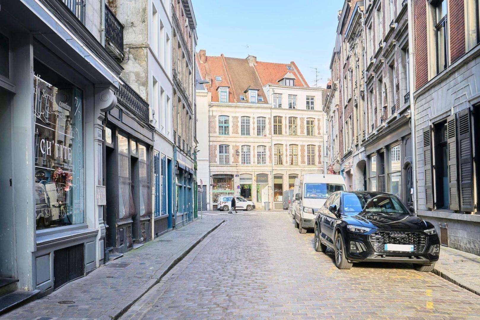 Apartment With Parking In The Heart Of Old ليل المظهر الخارجي الصورة